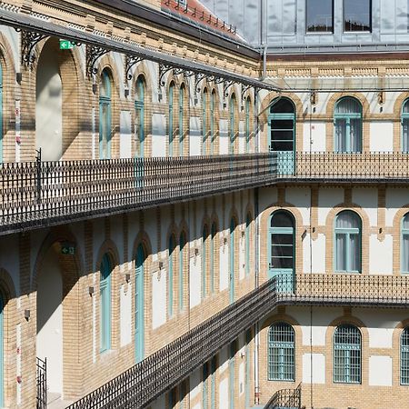 Szechenyi Center Aparthotel Сегед Екстериор снимка