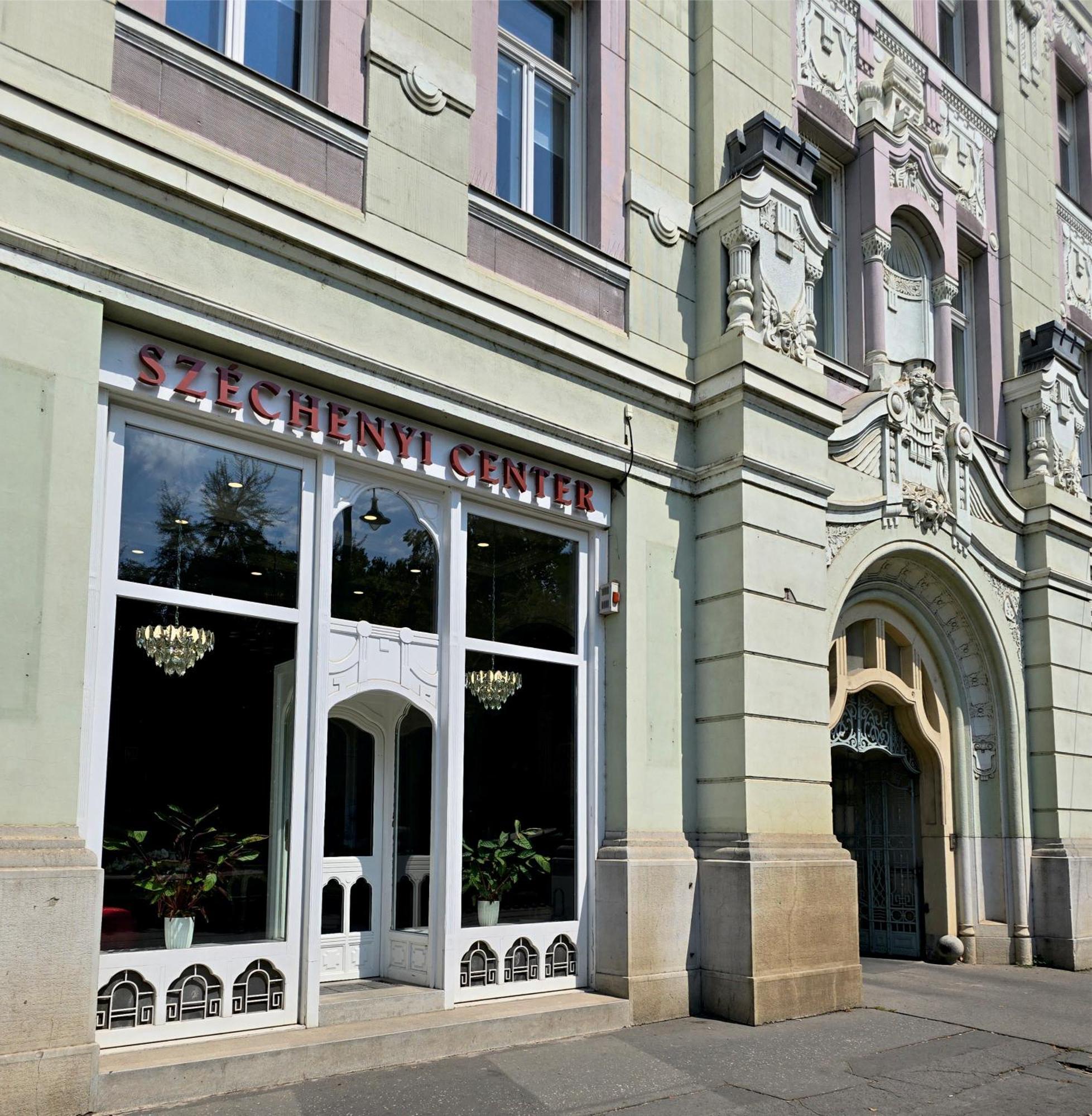Szechenyi Center Aparthotel Сегед Екстериор снимка